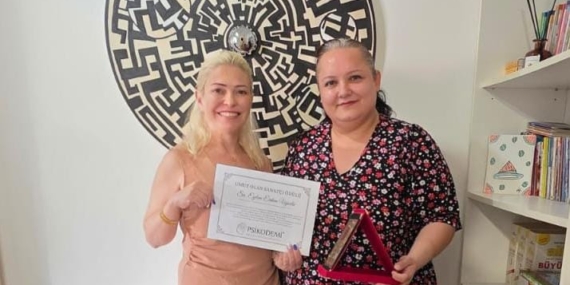 Eylem Erdem Uğurlu’ya “Umut Olan Sanatçı” Ödülü