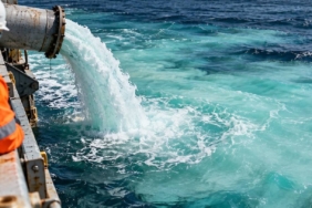 İngiliz Bilim İnsanları Karbondioksit Emilimi İçin Deniz Suyuna Alkali Madde Ekledi