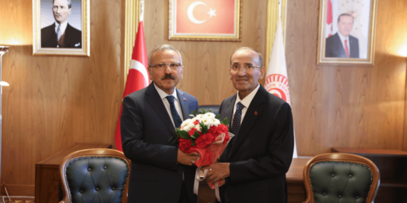 TBMM Başkanvekilliğinde Devir Teslim Bekir Bozdağ Görevini Yusuf Beyazıta Devretti